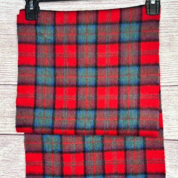 Lochmere 100% Cashmere Macduff Red Tartan Plaid Luxury Winter Cozy Scarf - Picture 5 of 8